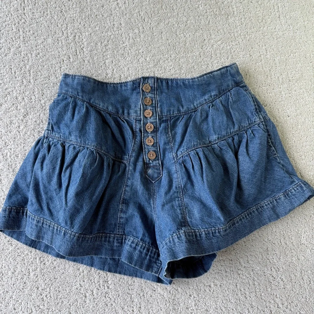 We The Free Fleur Denim Shorts Womens S Blue Ruffle Tiered Button